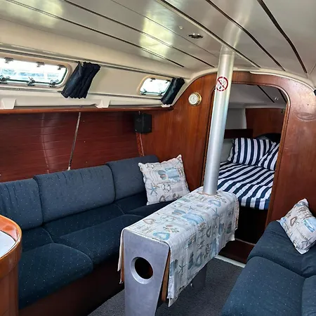 بوتيل West Sailing *